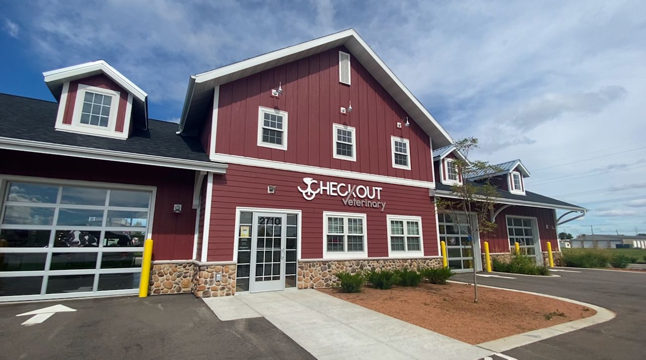 New drivethru vet clinic opens in Sun Prairie